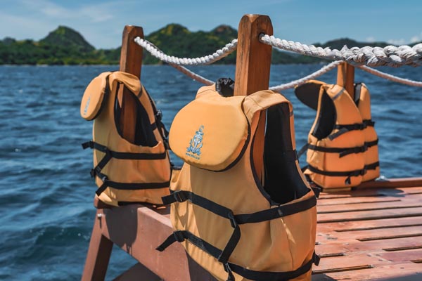 Life jacket_4